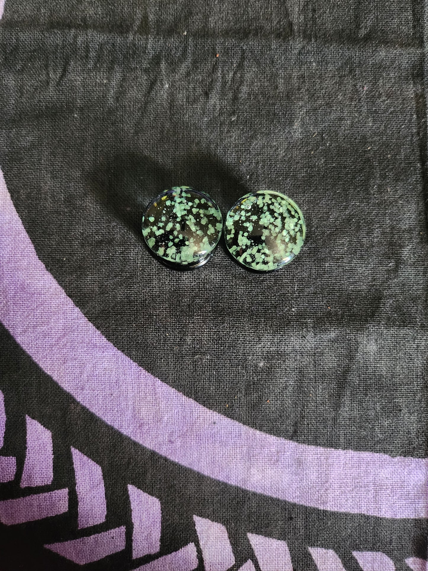 Glow in the dark sparkles gages. Pair. 5/8"